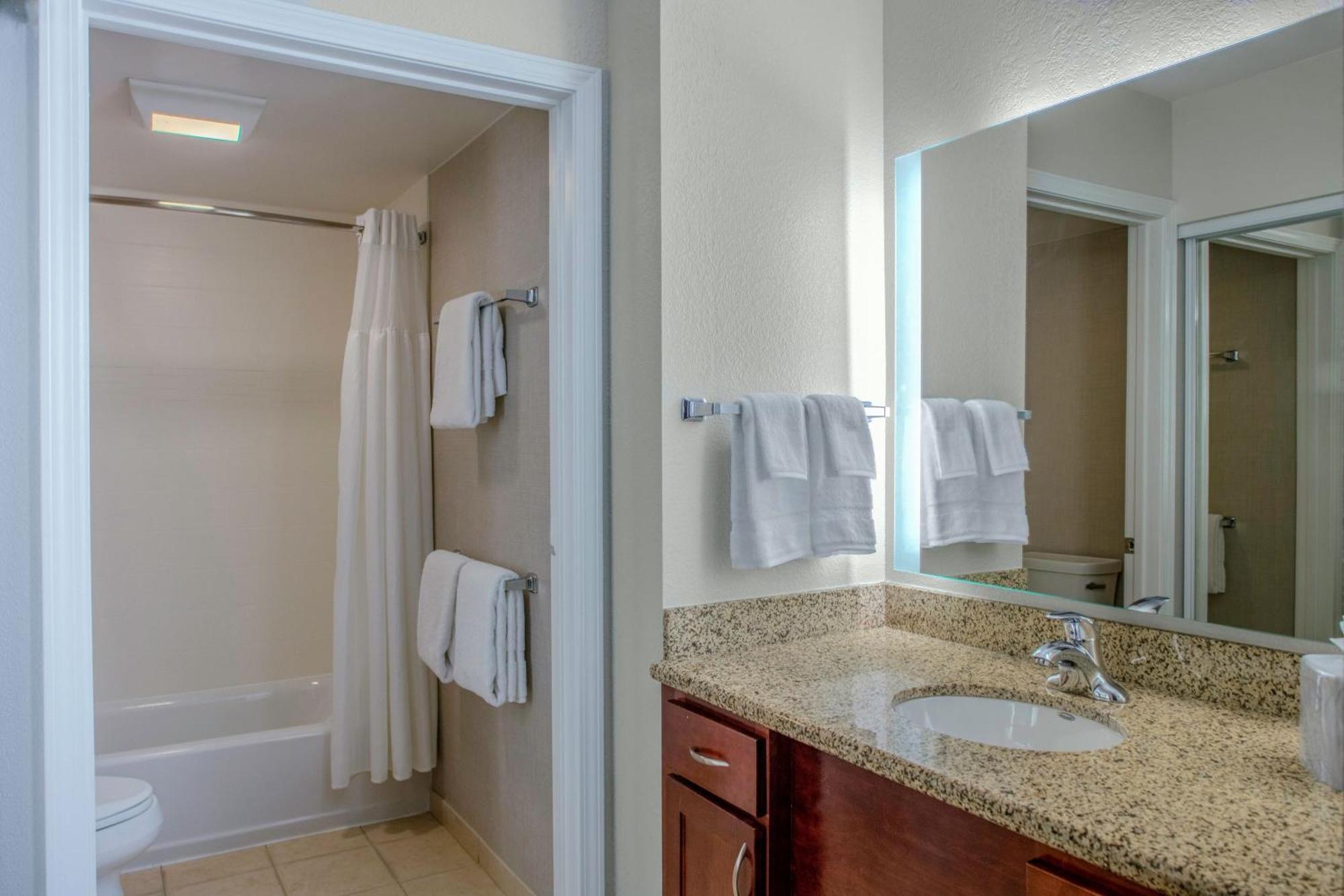 Residence Inn By Marriott Yonkers Westchester County Bagian luar foto